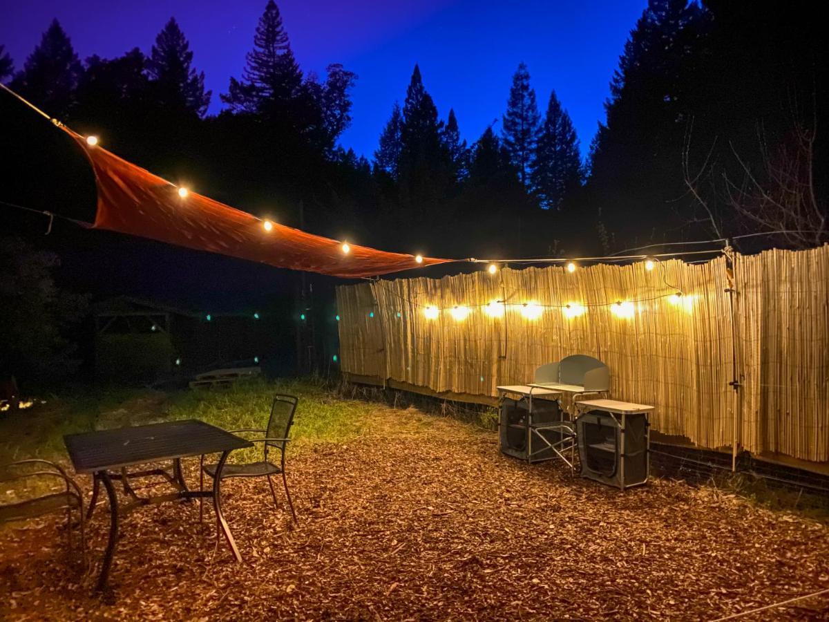 Glamping In The Redwoods With A Hot Tub! Garberville Exterior foto