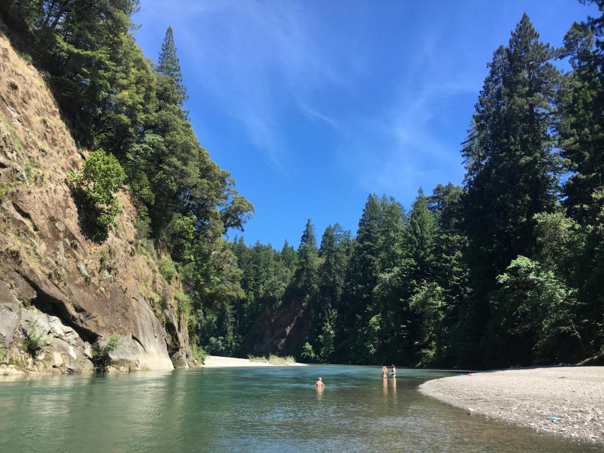 Glamping In The Redwoods With A Hot Tub! Garberville Exterior foto